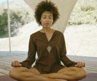 black-woman-yoga